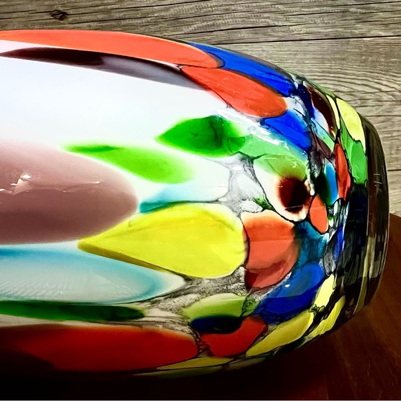 Polish Handblown Glass Vase - Beautiful Home Decor - Picture 6 of 14
